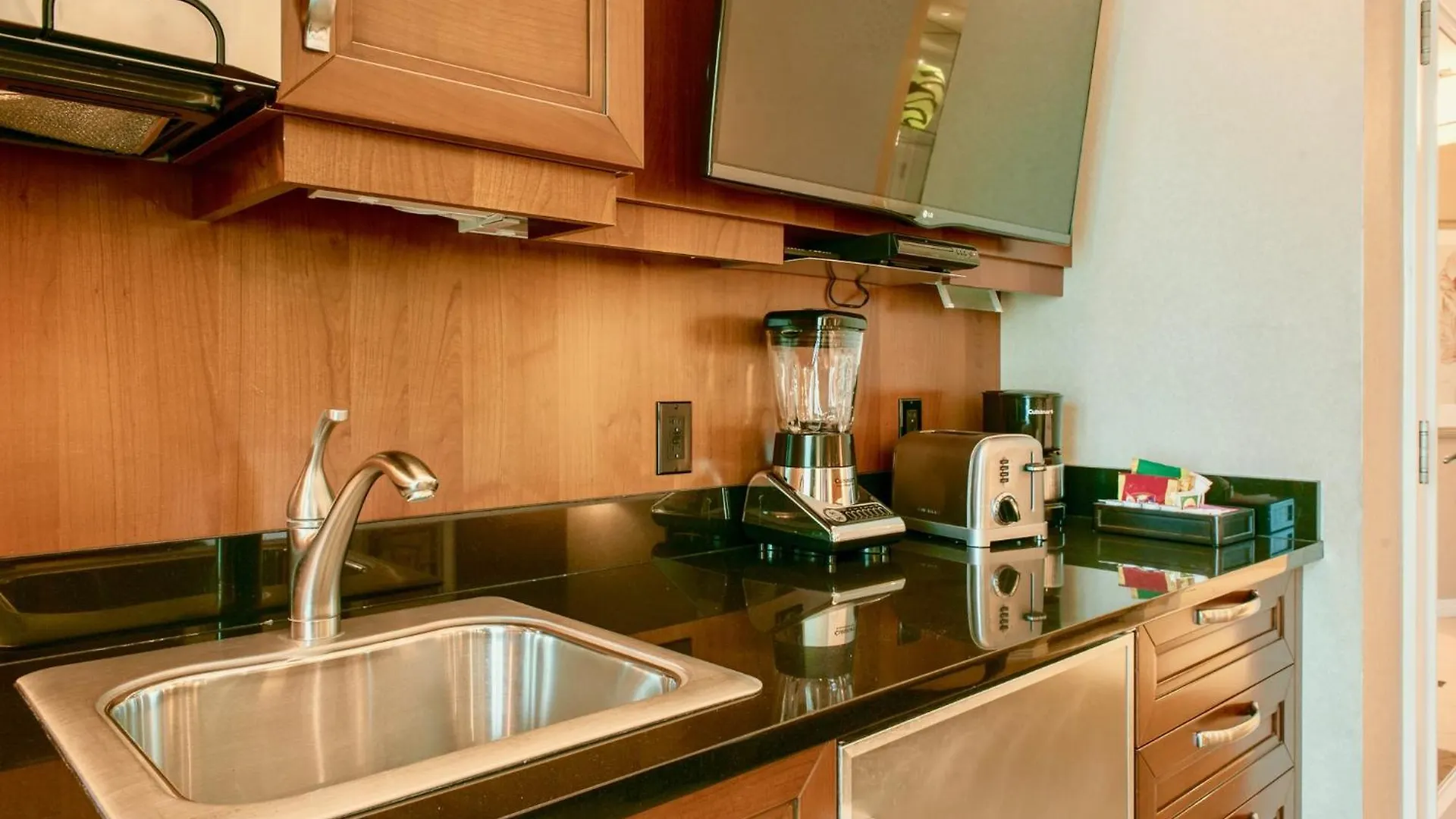 Strip View Balcony Suites - No Resort Fee ! Las Vegas Apartamento